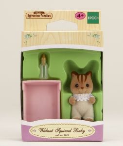 9445_3409_Walnut_Squirrel_Baby
