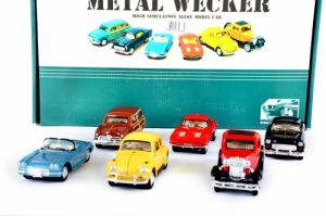 Metalowe auto retro